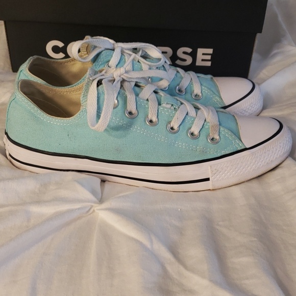 Excellent used condition mint green converse shoes - Picture 3 of 7